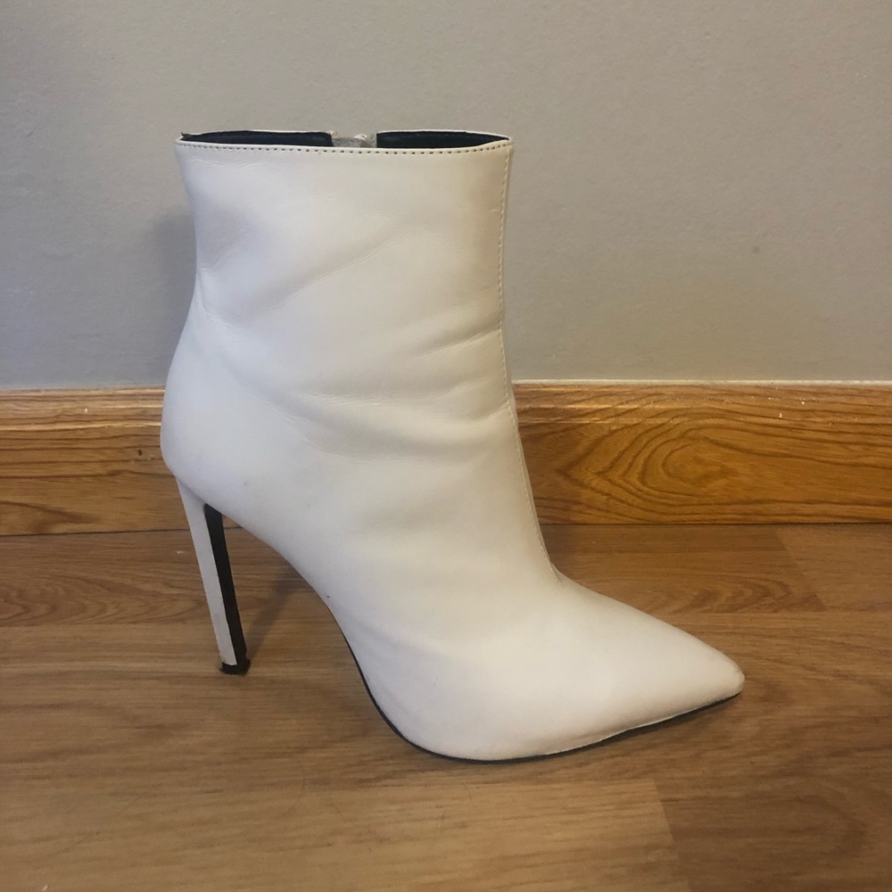 Freddie Bianca White Booties